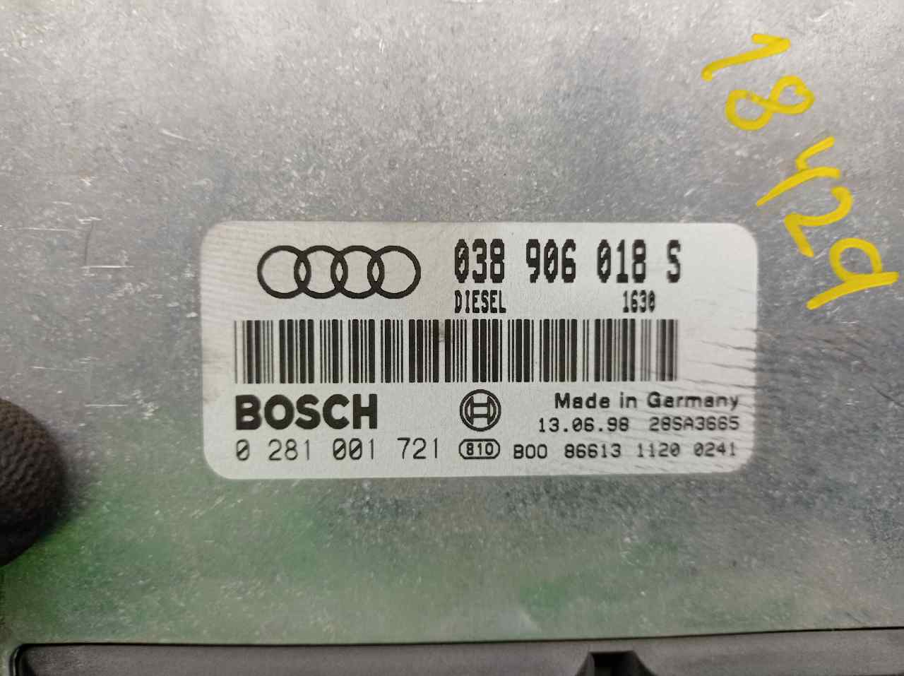 AUDI A4 B5/8D (1994-2001) Блок управления двигателем 038906018S,0281001721 20571638