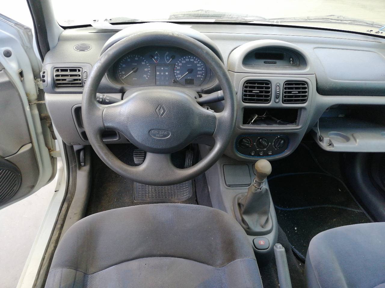 RENAULT Clio 3 generation (2005-2012) Rear Axle 7701472472, TAMBOR4AGUJEROS, BURRA33 24551244