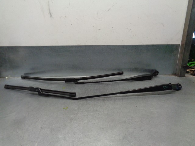 PEUGEOT 2008 1 generation (2013-2020) Front Wiper Arms 1608393380, 1608393180 24124113