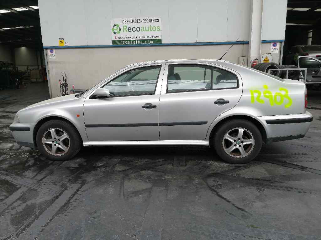 VAUXHALL Octavia 1 generation (1996-2010) Priekinių kairių durų išorinė rankenėlė 21695450