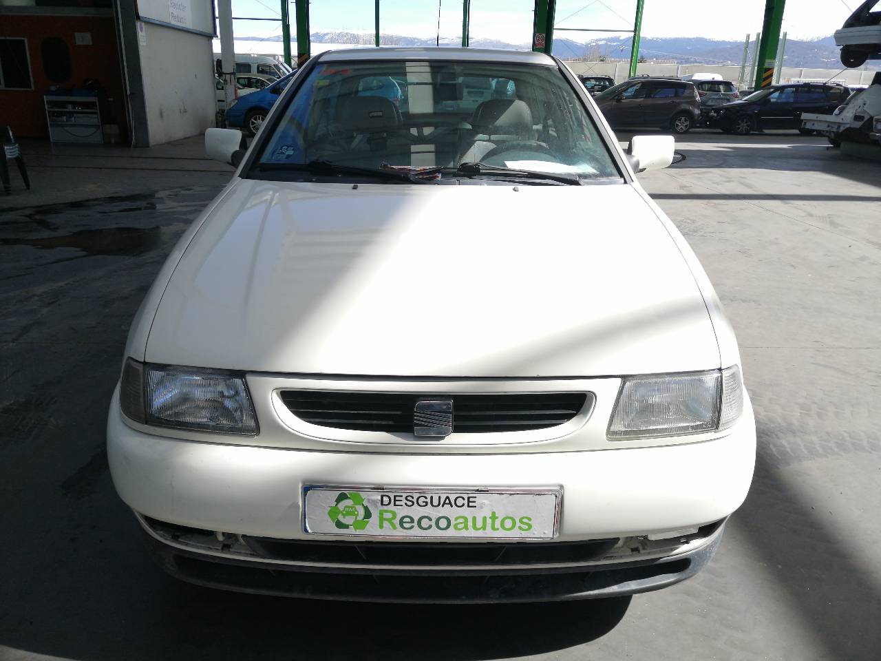 SEAT Ibiza 2 generation (1993-2002) Dešinys skydelis nuo saulės (saulės apsauga) 6K5945112, 3PUERTAS 24218448