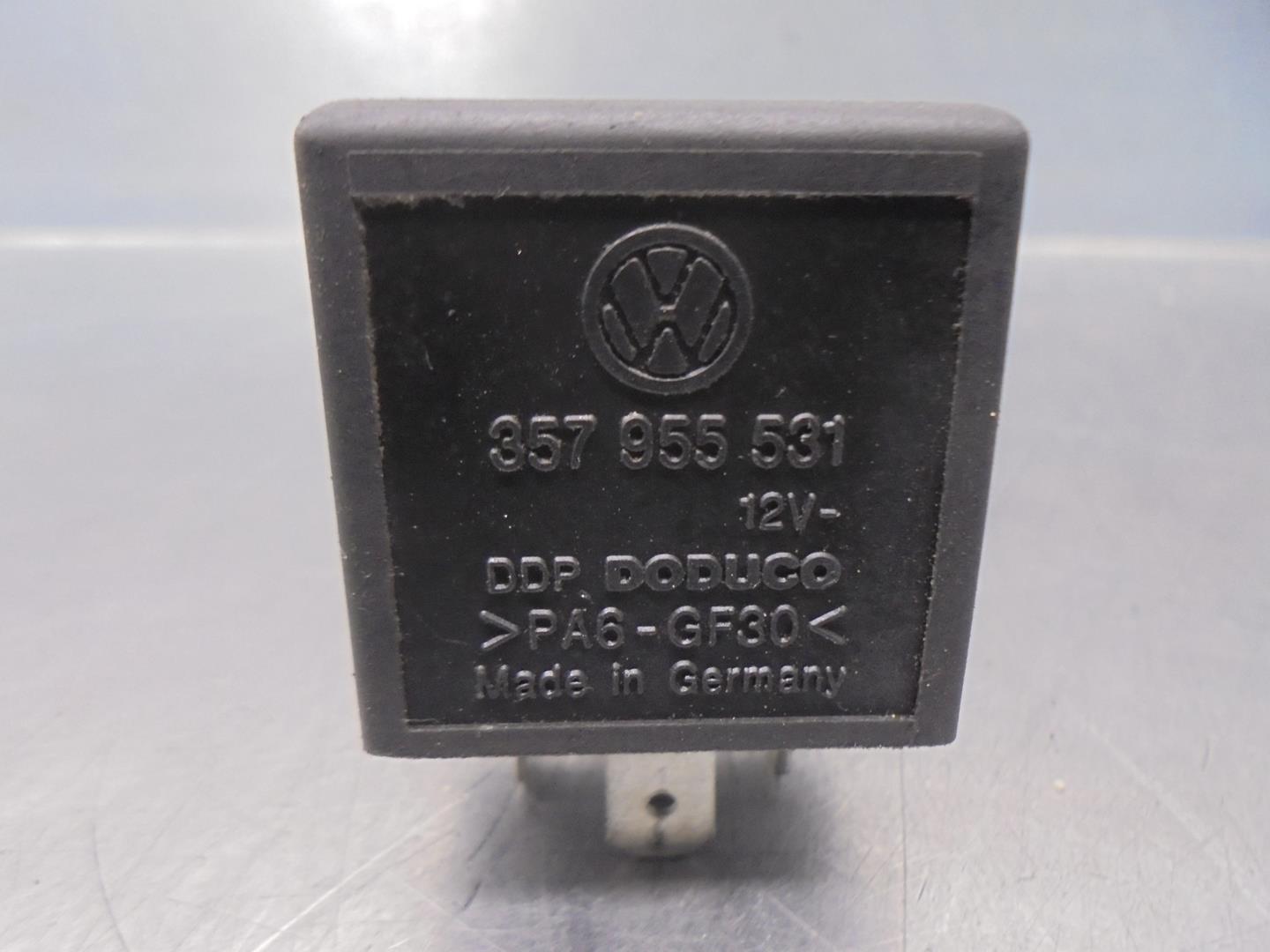 VOLKSWAGEN Passat B5 (1996-2005) Relays 357955531 24158114