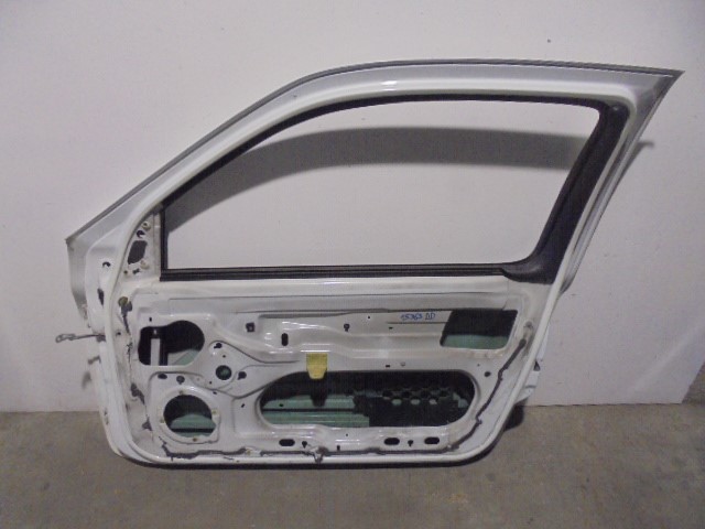 TOYOTA Clio 2 generation (1998-2013) Передняя правая дверь BLANCAROTULADA, 3PUERTAS 19805739