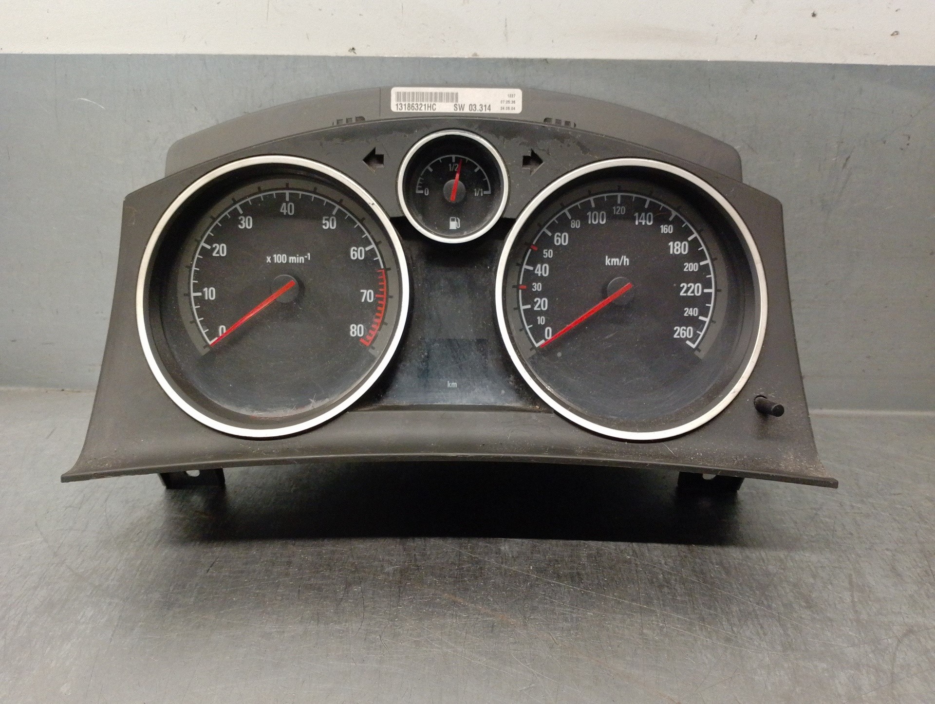 MG Astra J (2009-2020) Speedometer SIEMENS-VDO 21729947