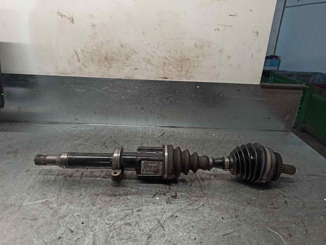 VOLVO S80 1 generation (1998-2006) Arbre de transmission avant droit 19765232