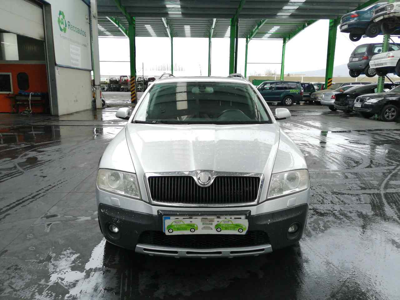 SKODA Octavia 2 generation (2004-2013) Moyeu de roue avant gauche 19791001