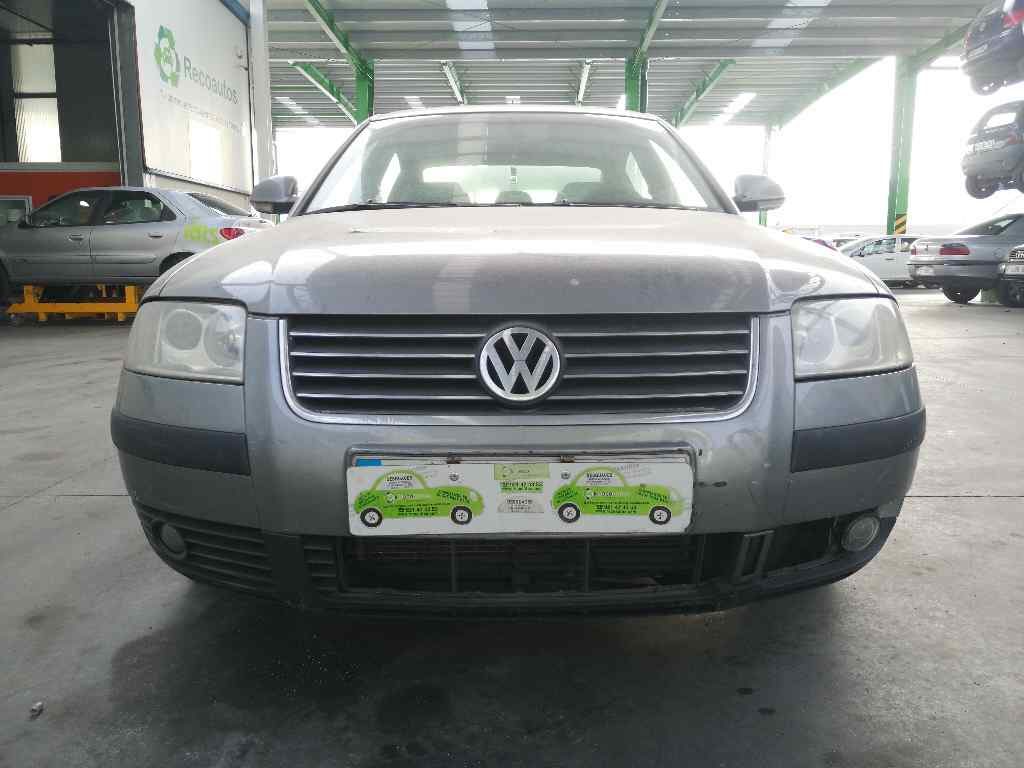 VOLKSWAGEN Passat B5 (1996-2005) Radiateur de climatisation 3B0260401A 19726462