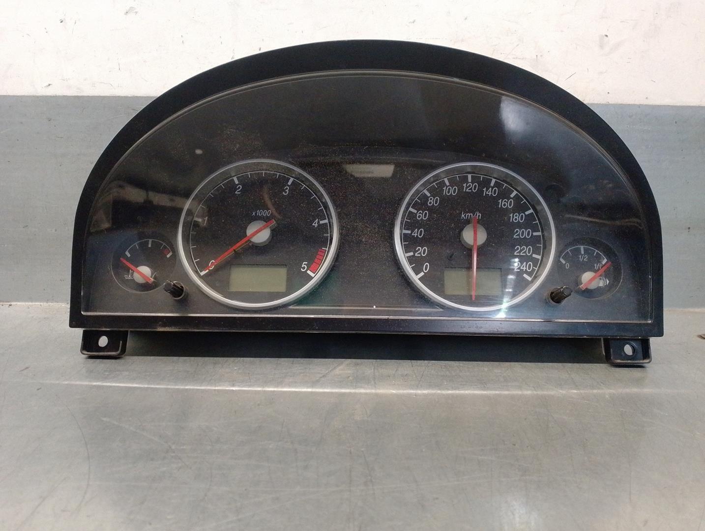 FORD Mondeo 3 generation (2000-2007) Speedometer 1S7F10841, VISTEON 24578248