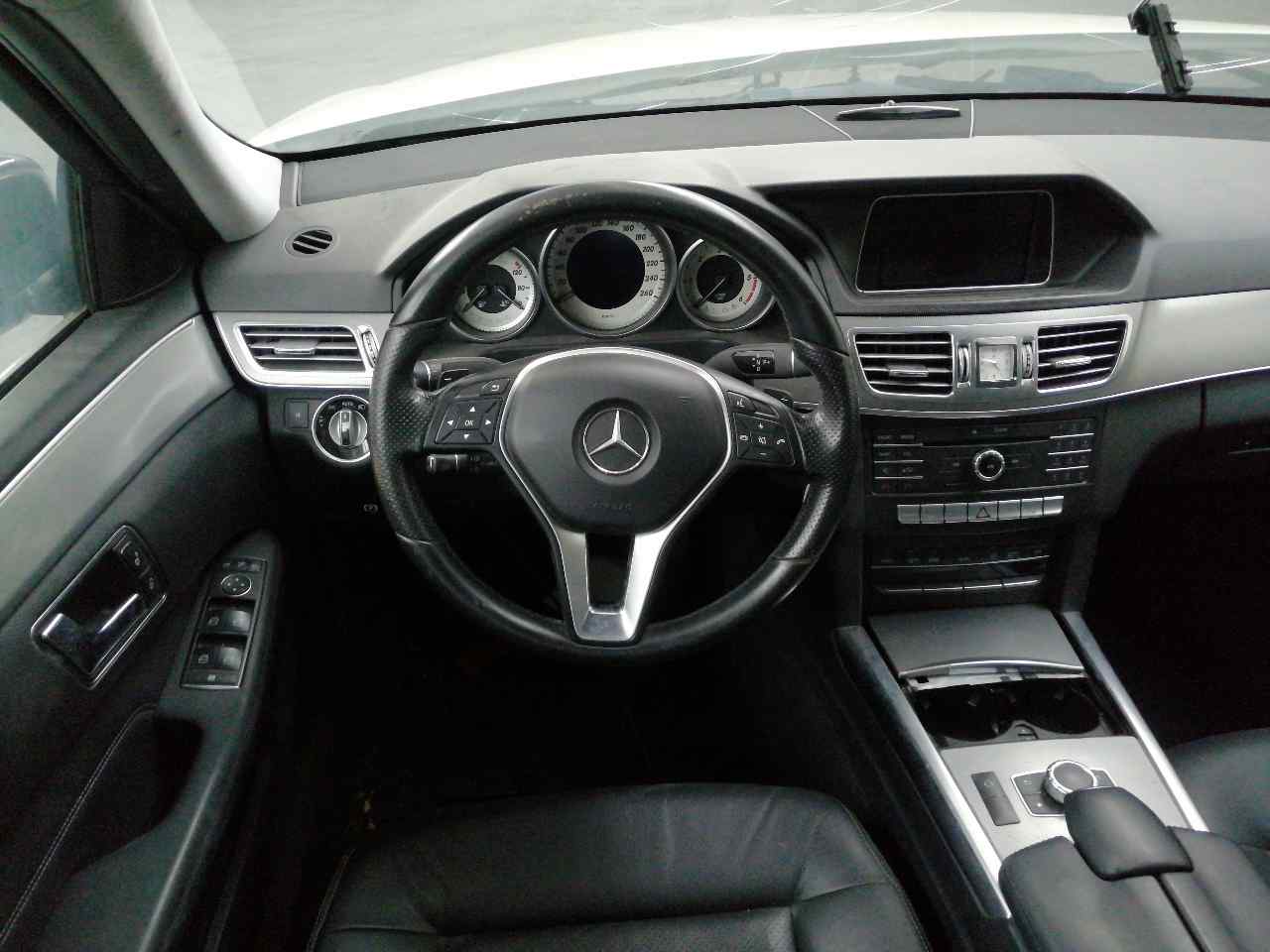 MERCEDES-BENZ E-Class W212/S212/C207/A207 (2009-2016) Braț de control inferior dreapta față 19847111