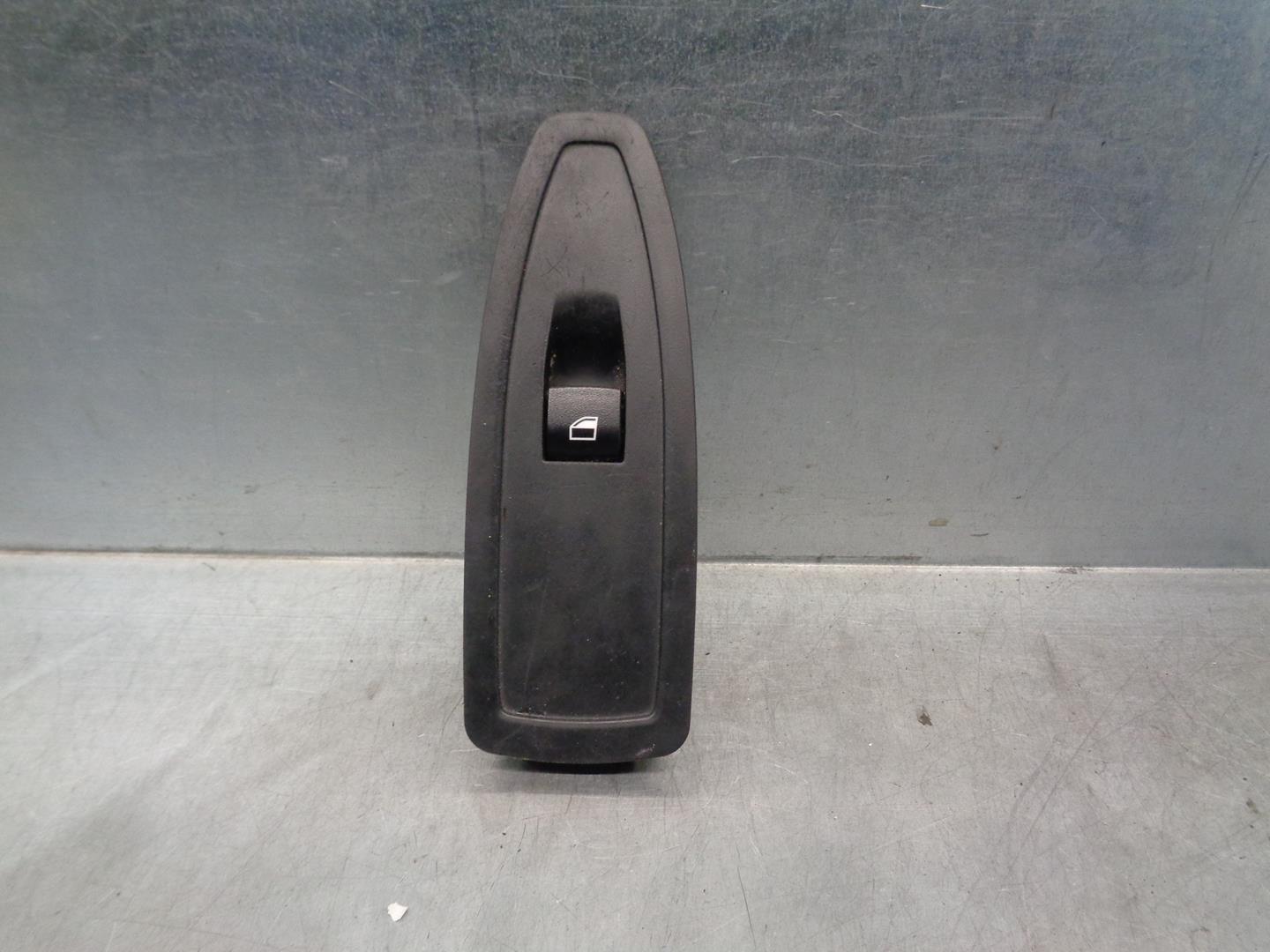BMW 3 Series F30/F31 (2011-2020) Front Right Door Window Switch 9208107, 51417240421 24119804