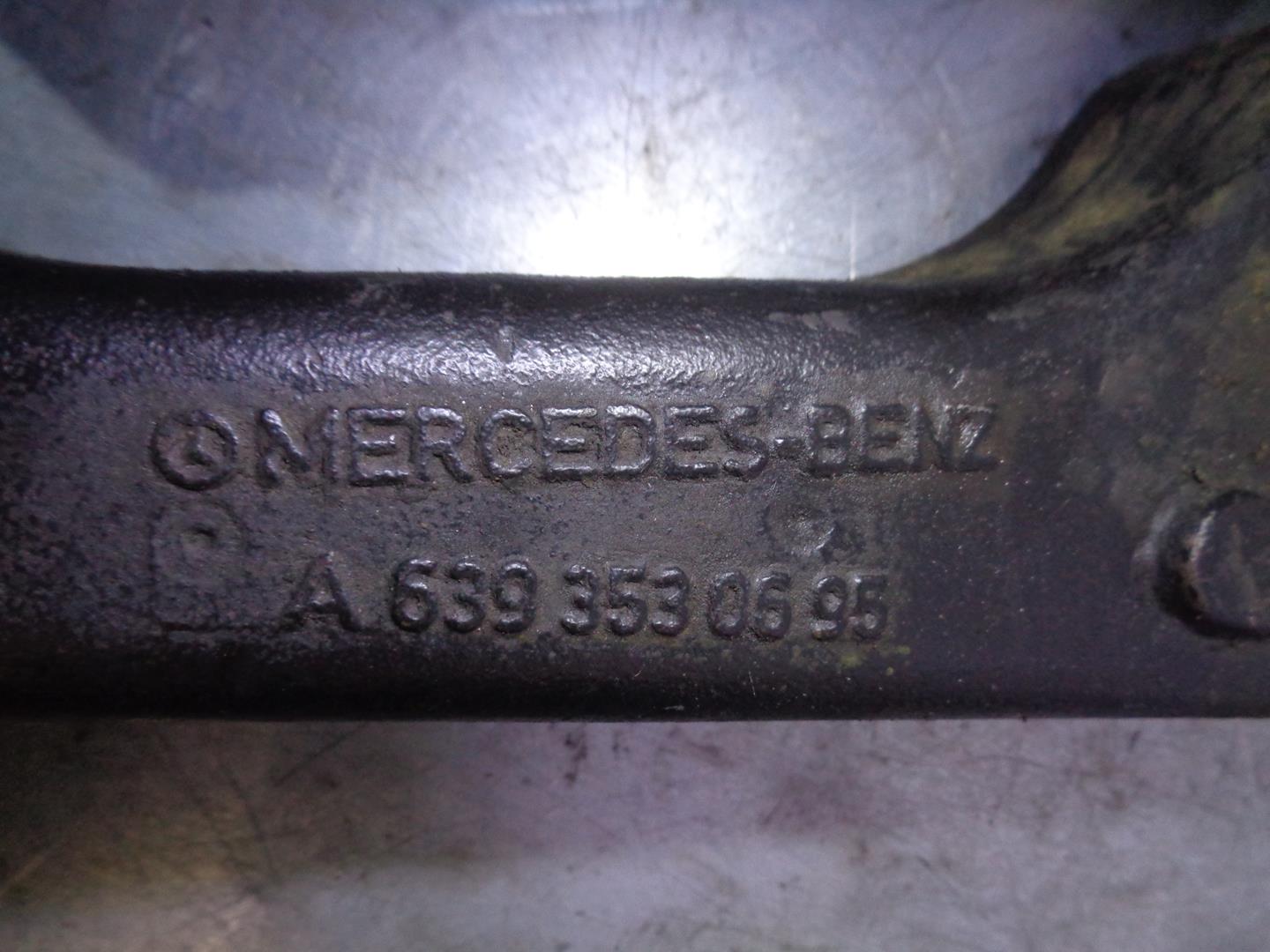 MERCEDES-BENZ Vito W639 (2003-2015) Andra motorrumsdelar A6393530595, A6393500585 24207949