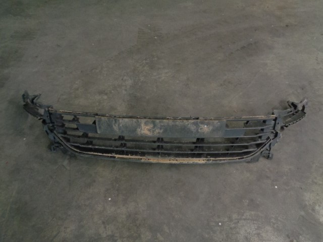 RENAULT Clio 3 generation (2005-2012) Front Bumper Lower Grill 622542412R, 628169950R 19837891