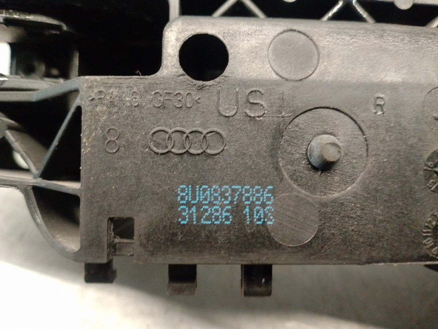 AUDI Q3 8U (2011-2020) Aizmugurējo labo durvju ārējais rokturis 8U0837886, 5PUERTAS 23966997