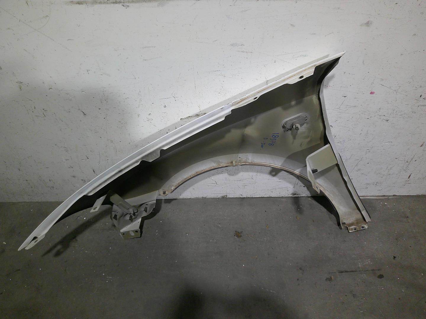 SEAT Toledo 3 generation (2004-2010) Aripa dreapta față 5P0821022A, BLANCA 21107612