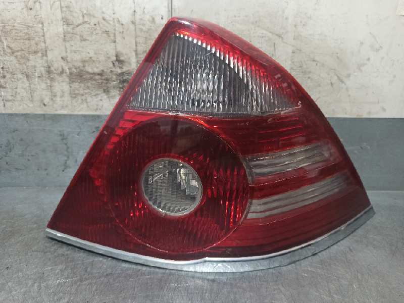 FORD Mondeo 3 generation (2000-2007) Rear Right Taillight Lamp 6S7113404A, 4PUERTAS 19756483