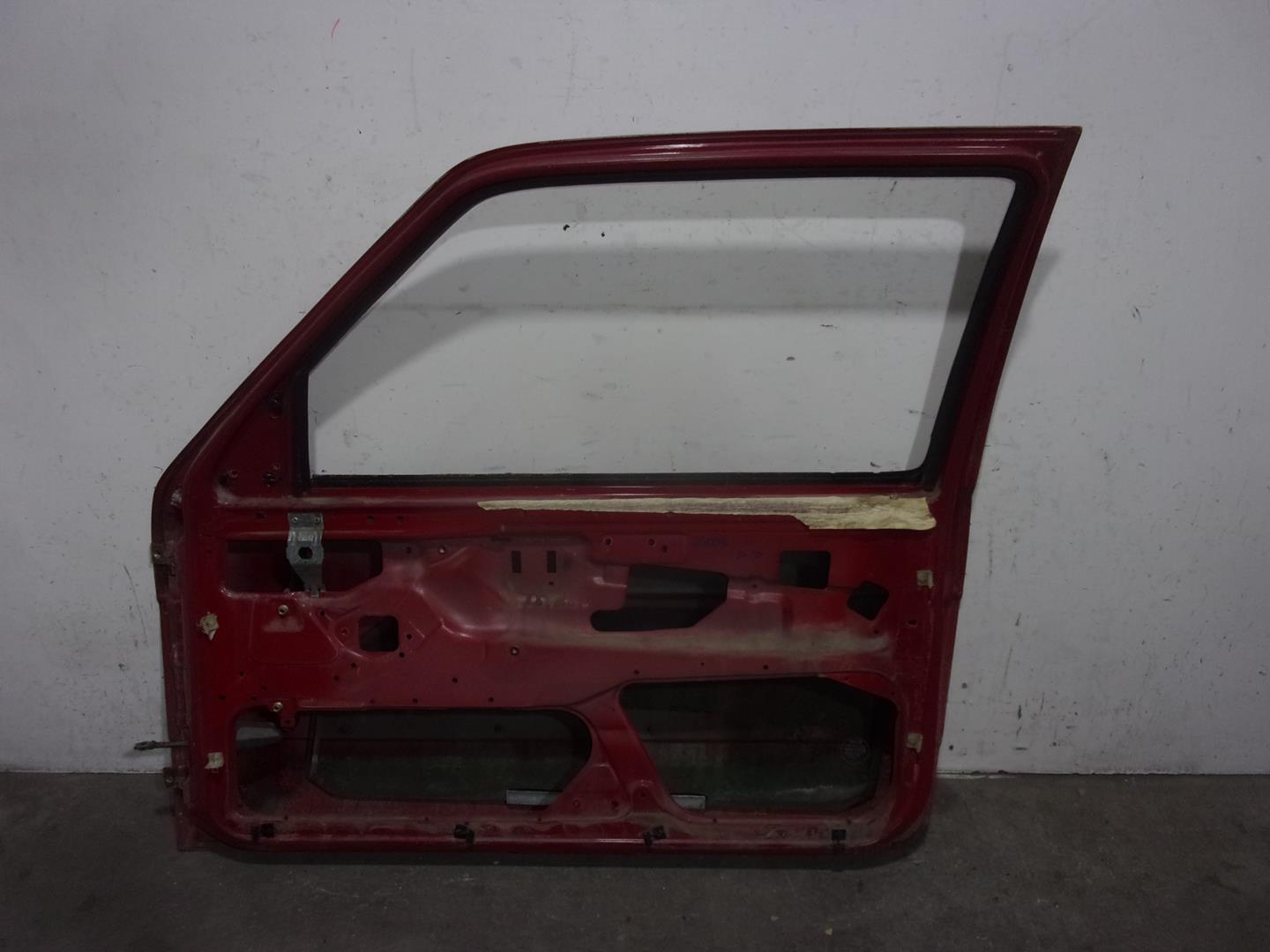 VOLKSWAGEN Golf 2 generation (1983-1992) Front Right Door 165831052C, ROJA, 3PUERTAS 24219342