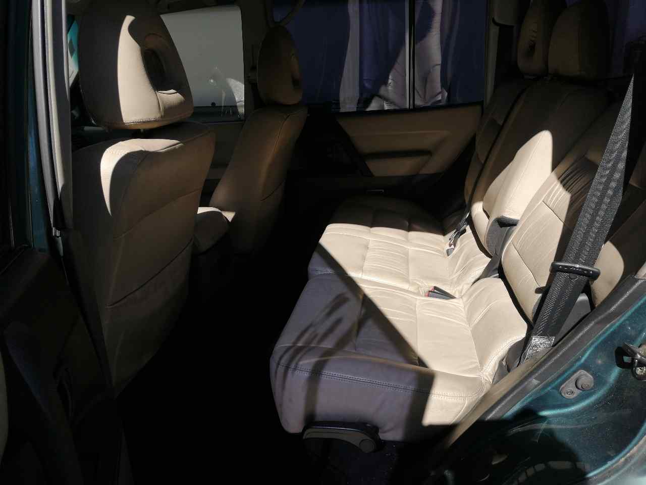 VOLKSWAGEN Pajero 3 generation (1999-2006) Rear Seat 5PUERTAS, 5PUERTAS+CUEROBEIGE 19791026