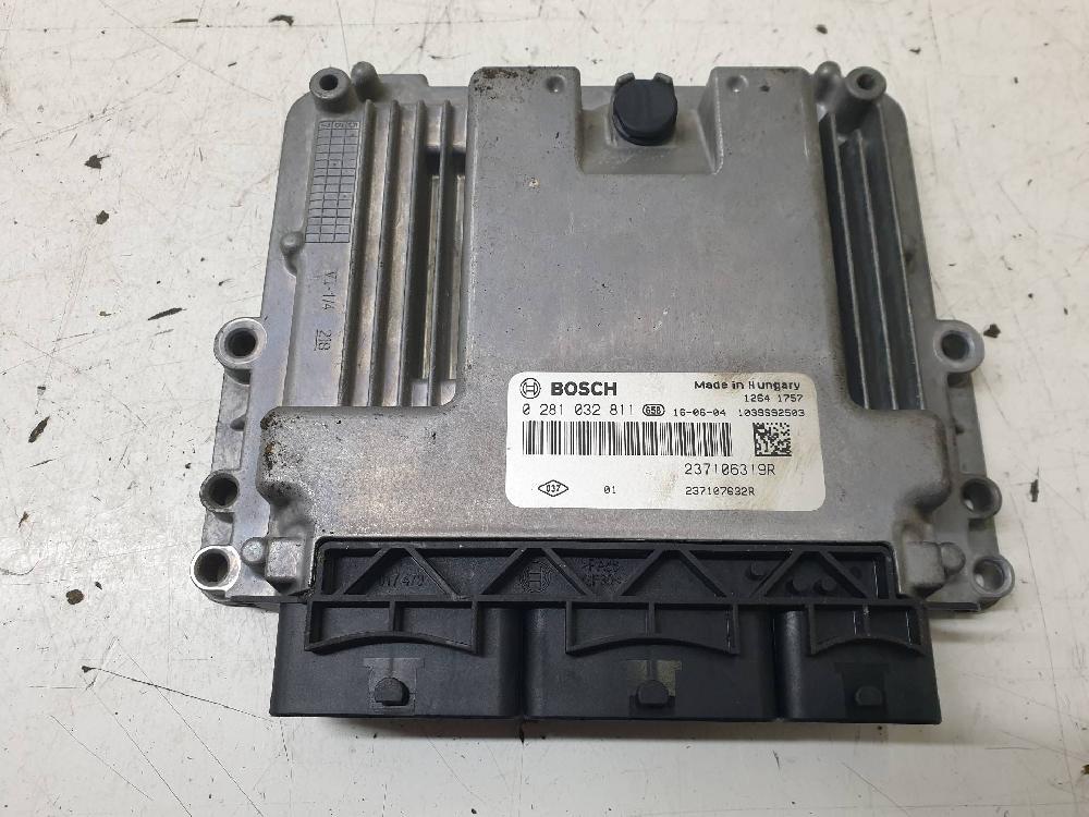 Centralita motor uce K9K628 0281032811 de Renault Clio iv 2012-2020 75 CV