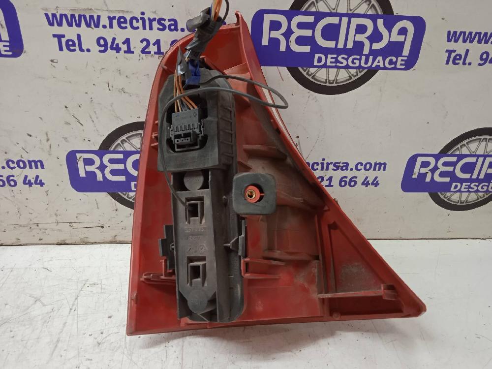 Piloto trasero derecho D7F720 7700410516 de Renault Clio ii fase i (b/cbo) 1998-2001 58 CV - pieza usada