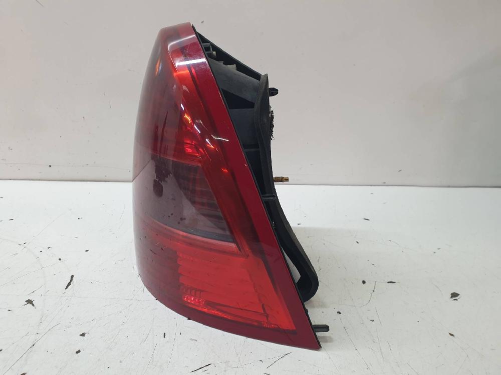 Scheinwerfer hinten rechts 9HZ 89034070 de Citroen C5 berlina 2004-2008 109 CV con 254286 km - pieza usada