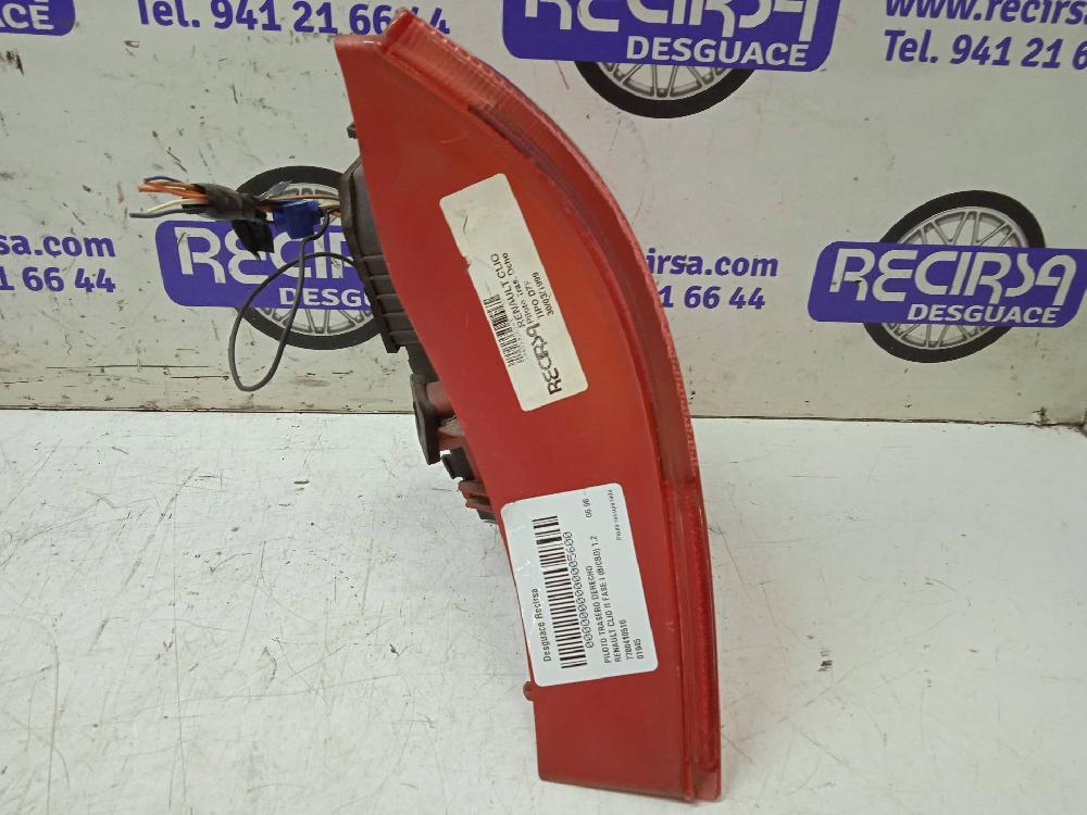 Piloto trasero derecho D7F720 7700410516 de Renault Clio ii fase i (b/cbo) 1998-2001 58 CV - pieza usada