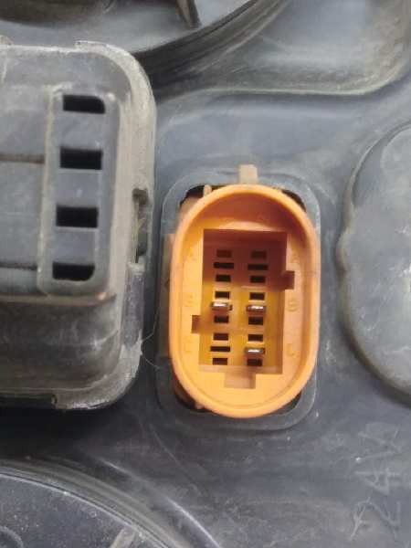 Faro izquierdo K4M700 7700432098 de Renault Megane i scenic (ja0) 1996-1999 107 CV - pieza usada