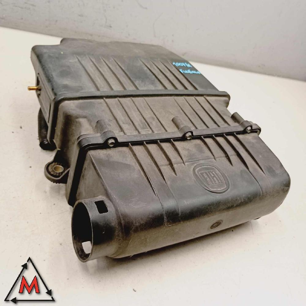 Caja filtro de aire 350A1000 51773400 de Fiat Grande punto 199 2005-2012 1368 CV con 284325 km - pieza usada
