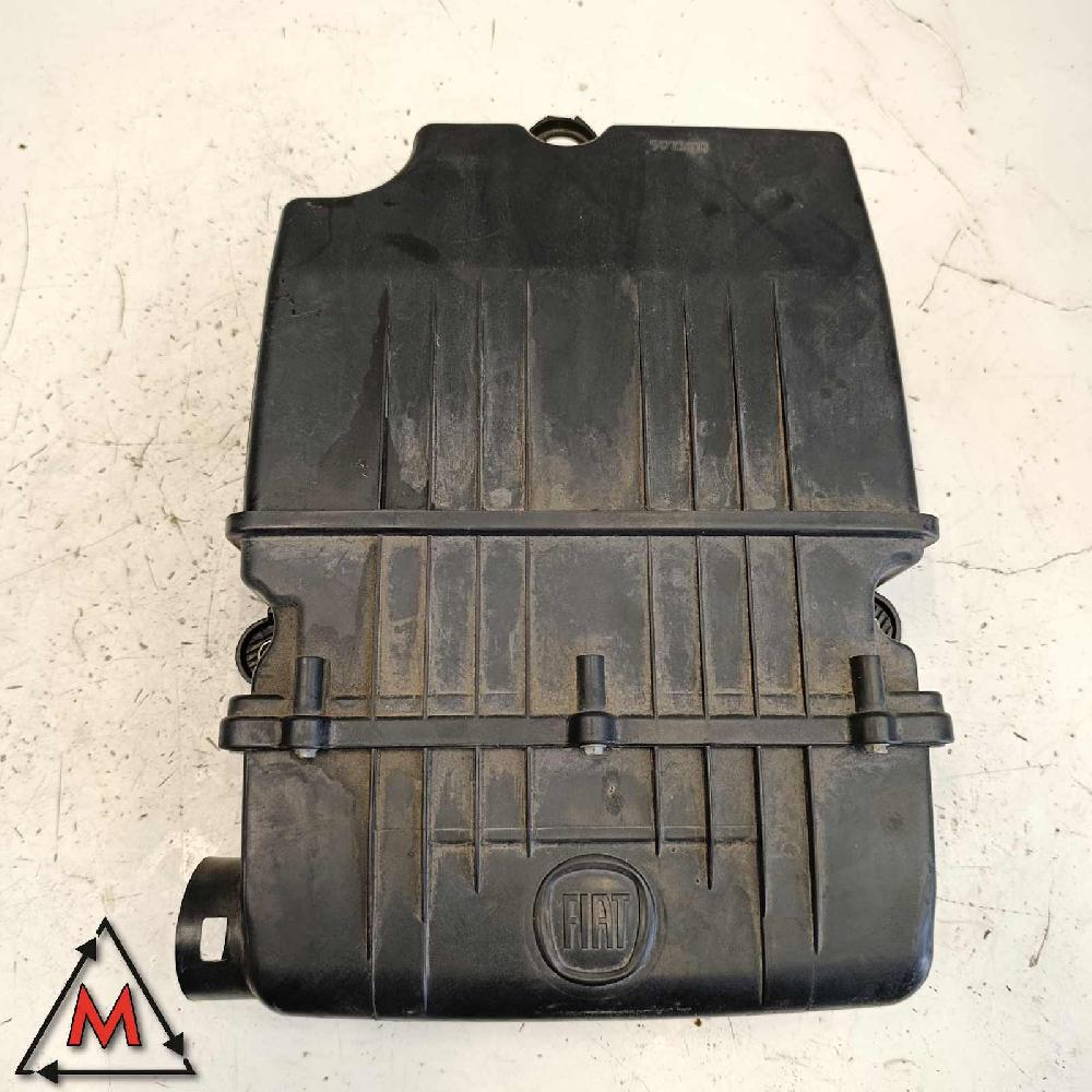Caja filtro de aire 199A4000 51773400 de Fiat Punto 199 evo 2009-2012 1248 55 CV - pieza usada