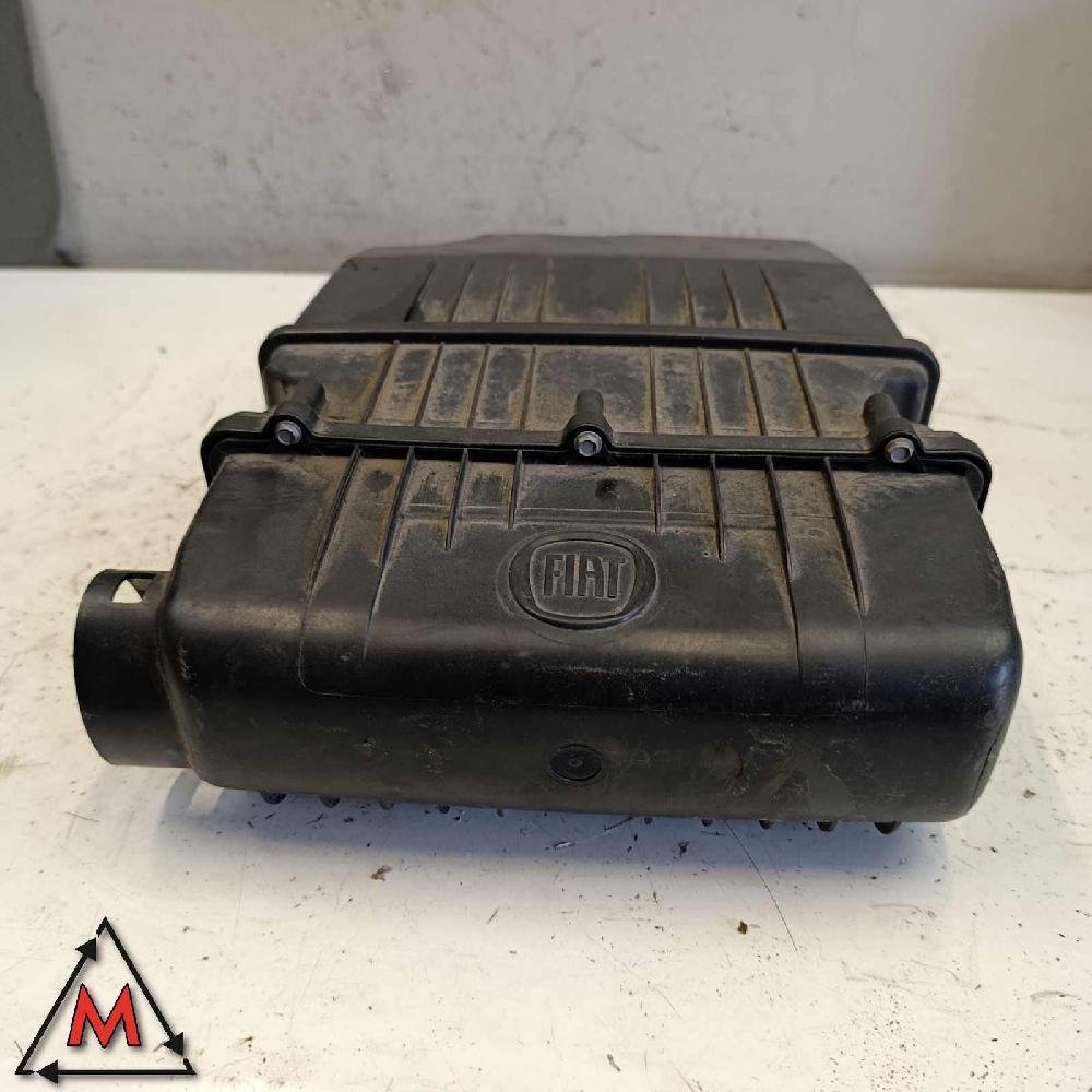 Caja filtro de aire 199A4000 51773400 de Fiat Punto 199 evo 2009-2012 1248 55 CV - pieza usada