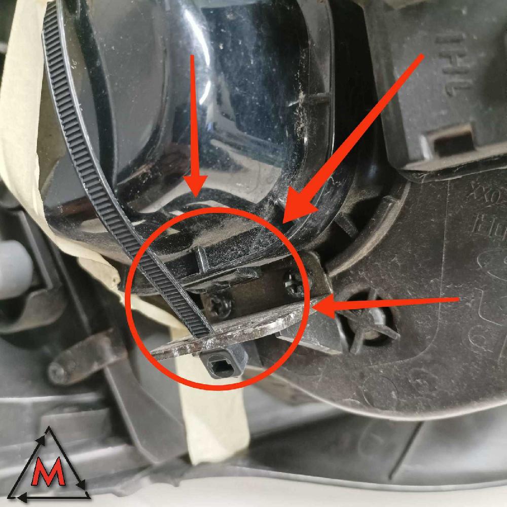 Faro derecho G4EE 010190999000 de Hyundai Accent iii sedán (mc) 2005-2010 1399 CV/ 71 KW CV - pieza usada