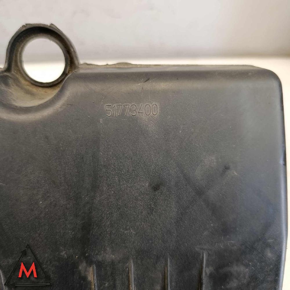 Caja filtro de aire 199A4000 51773400 de Fiat Punto 199 evo 2009-2012 1248 55 CV - pieza usada