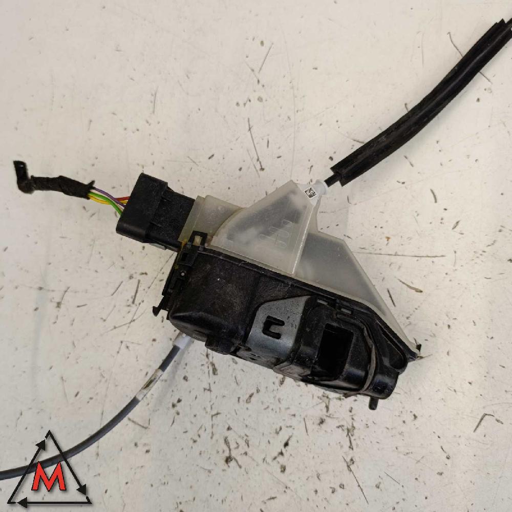 Serrure avant droit YH01 16942678 de Peugeot 3008 suv (mc_, mr_, mj_, m4_) 2016-2020 1499 CV - pieza usada