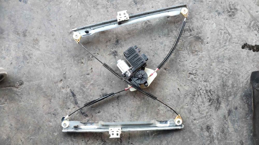 Motor elevalunas delantero derecho 9682495580 de Citroen C4 picasso i monospace (ud_) 2009-2013 120 CV - pieza usada