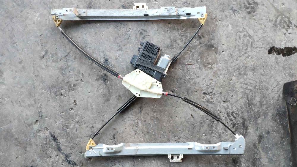 Motor elevalunas delantero derecho 9682495580 de Citroen C4 picasso i monospace (ud_) 2009-2013 120 CV
