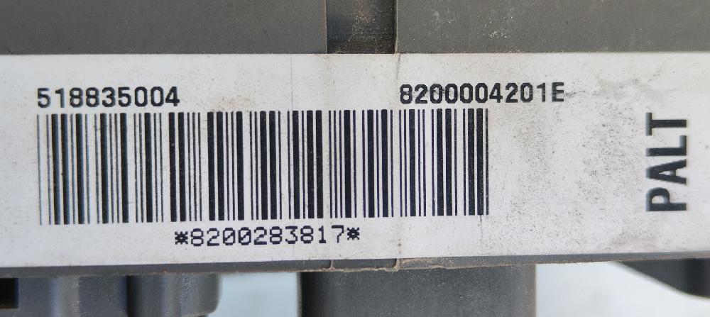 Caja de relés / fusibles 8200283817 de Renault Laguna iii (bt0/1) 2007-2015 120 CV - pieza usada