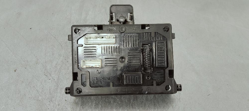Modulo elettronico K9K766 8200652285 de Renault Clio iii grandtour (kr0/1_) 2008-2016 85 CV