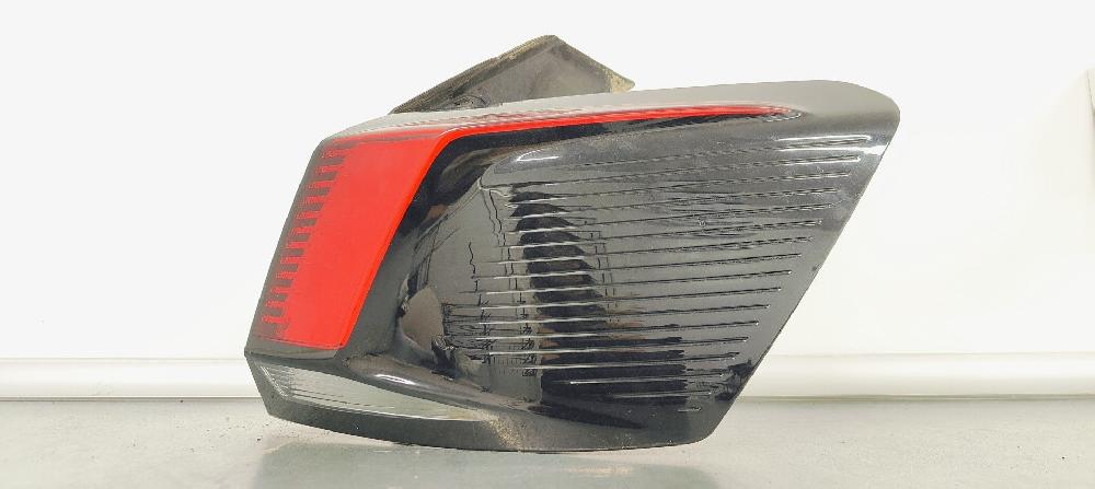 Piloto trasero derecho YHZ 9810477080 de Peugeot 3008 suv (mc_, mr_, mj_, m4_) 2016-0 130 CV