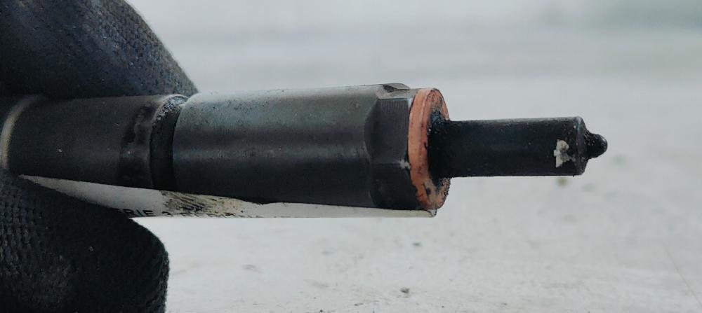 Einspritzdüse 204D4 0445110216 de Bmw 3 (e90) 2007-2010 163 CV - pieza usada