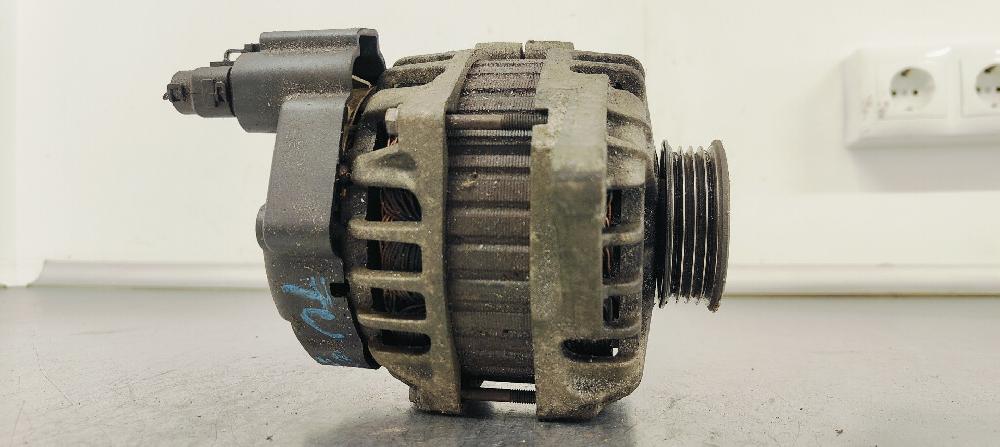 Alternador 3730022650 de Hyundai Tucson (jm) 2006-2010 - pieza usada