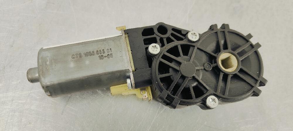 Sunroof electric motor NFU 0390203228 de Peugeot 307 cc (3b) 2005-2009 110 CV - pieza usada