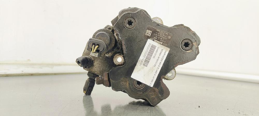 Injection pump 640940 0445010120 de Mercedes-benz Clase a (w169) 2004-2012 110 CV - pieza usada