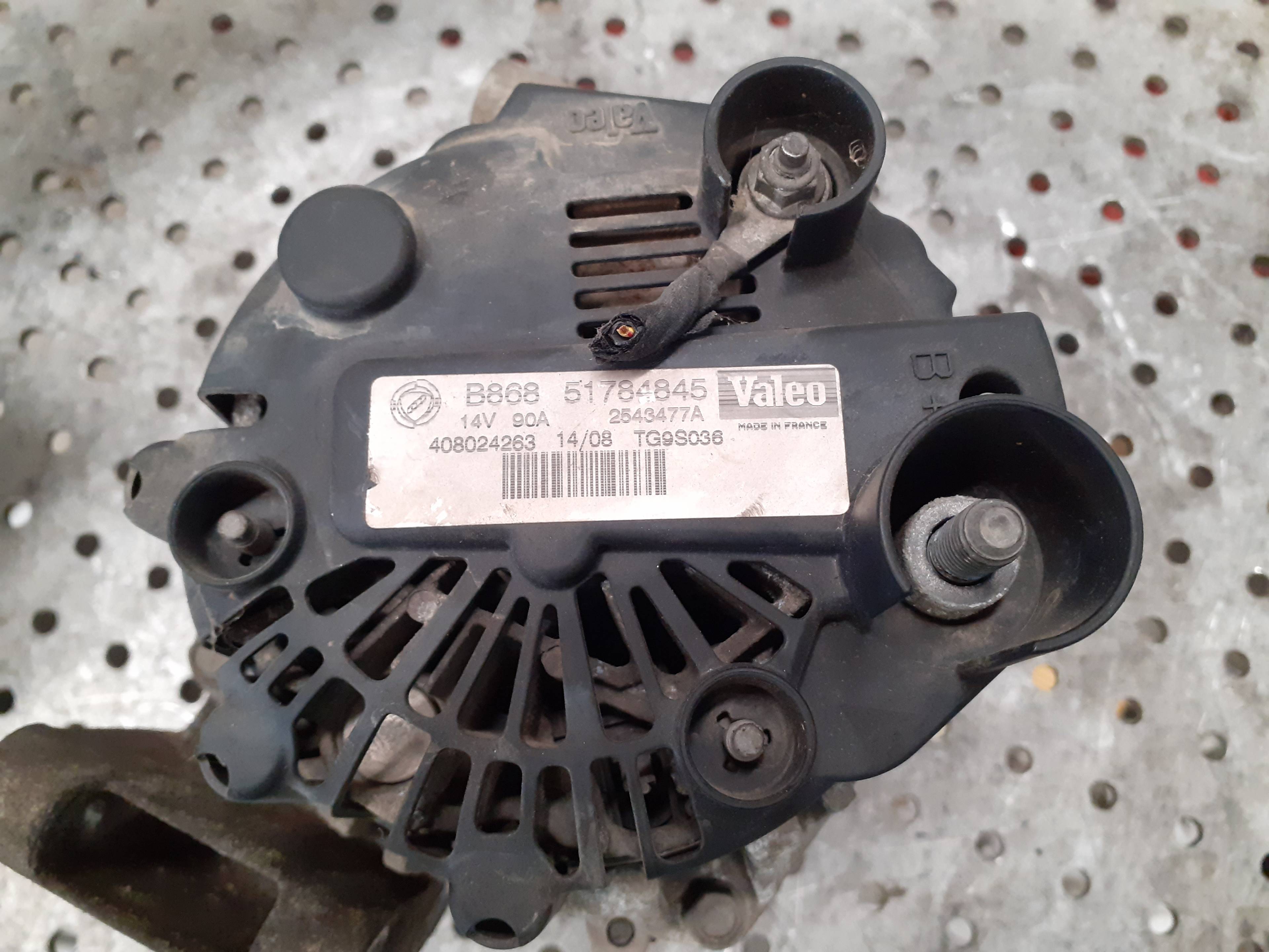 Alternador 46823547 de Fiat Doblo 2005-2009 - pieza usada