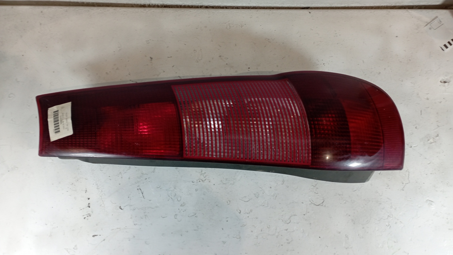 Feu arrière droit 7730722 de Fiat Punto 1993-1999 - pieza usada