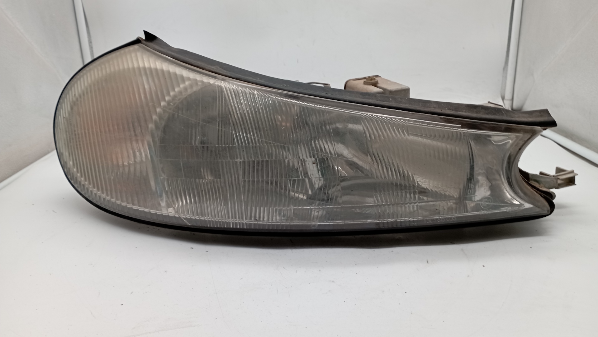 Faro izquierdo 1305219078 de Ford Mondeo 1997-2001