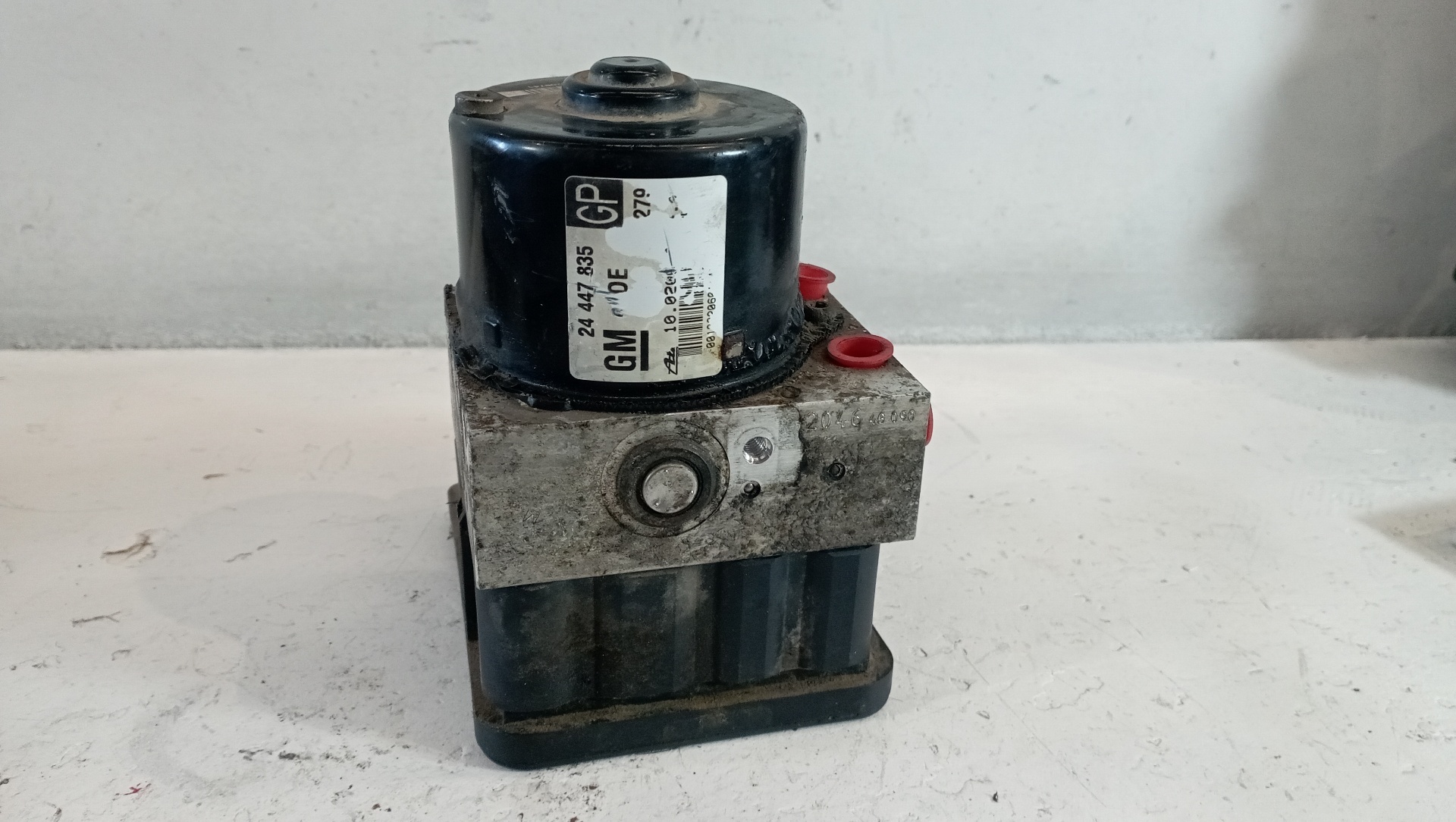Abs 24447835 de Opel Astra 2004-2007 - pieza usada
