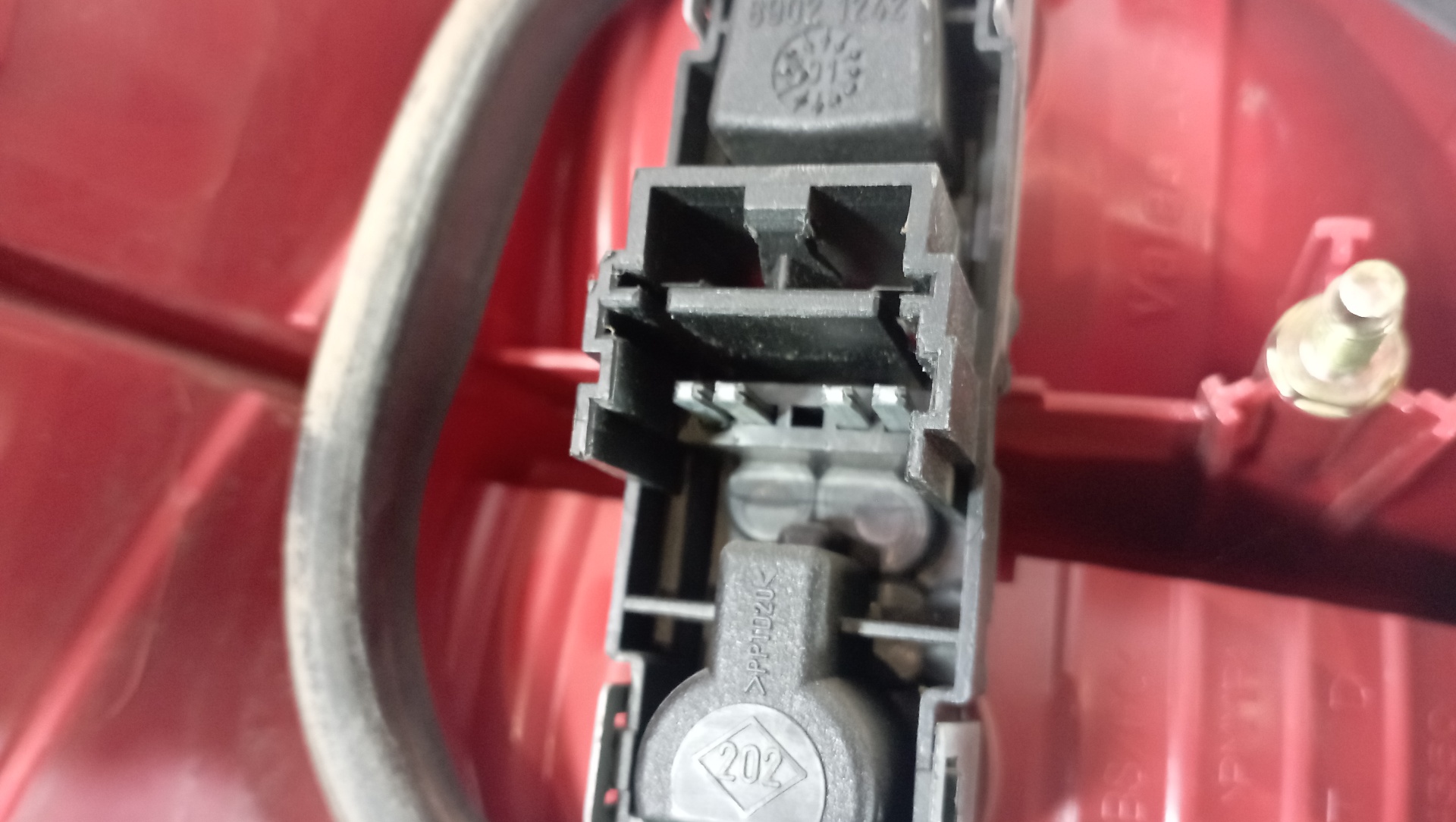 Scheinwerfer hinten rechts 8200014360 de Renault Vel satis 2002-2005 - pieza usada