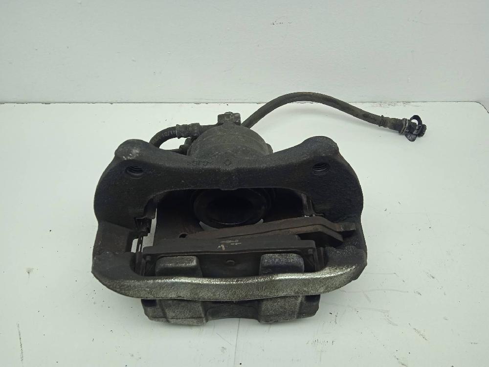 Pinza de freno delantera izquierda B16DTH 542113 de Opel Zafira tourer 2010-2016 120 CV con 1 km - pieza usada