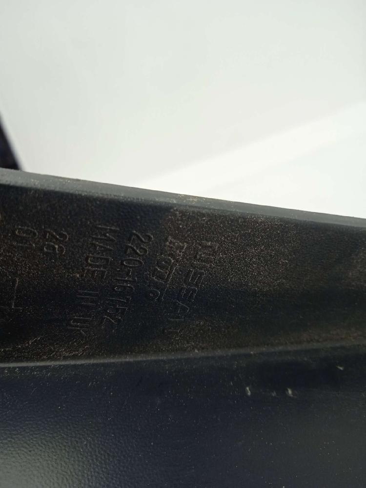 Piloto trasero derecho HR16DE 22016752 de Nissan Note (e11, ne11) 2006-2012 110 CV - pieza usada
