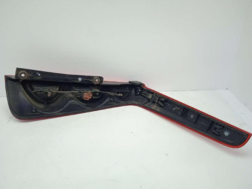 Piloto trasero izquierdo HR16DE 22016752 de Nissan Note (e11, ne11) 2006-2012 110 CV - pieza usada