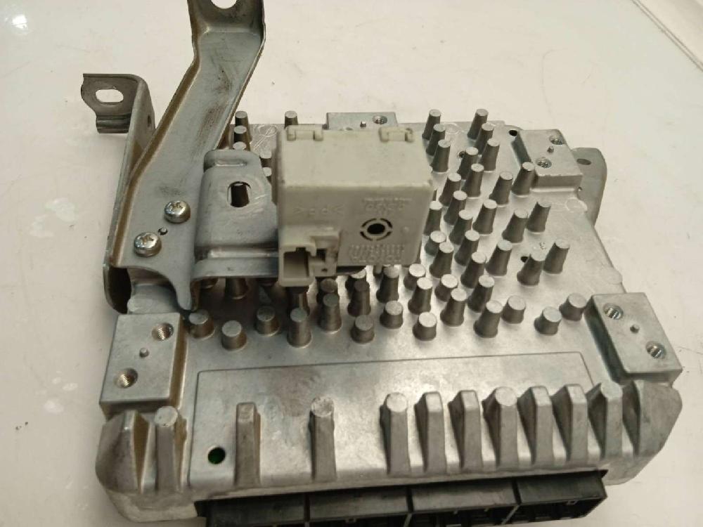 Boîtier asr 1NZ 8954047100 de Toyota Prius liftback (_w2_) 2003-2009 78 CV con 1 km - pieza usada
